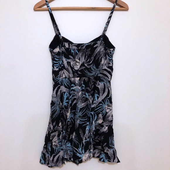 Talula/Aritzia Lipinski Skater Dress - Picture 3 of 14